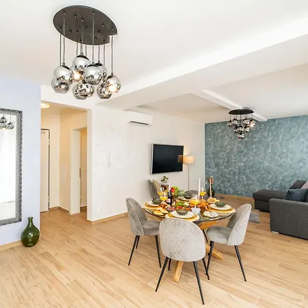 Apartment Cortisia *